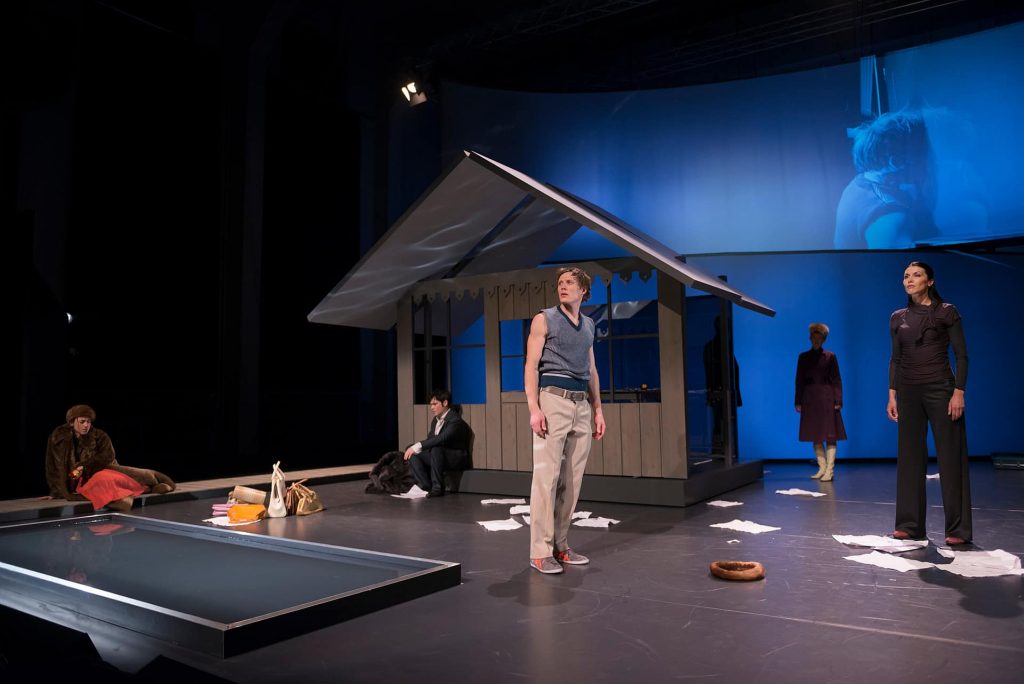  Anna-Luise Recke, Patric Schott, Frank Willens, Annedore Kleist, Katarina Bradic, Foto: Falk Wenzel