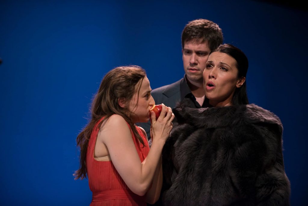  Anna-Luise Recke, Simon Pauly, Katarina Bradic, Foto: Falk Wenzel