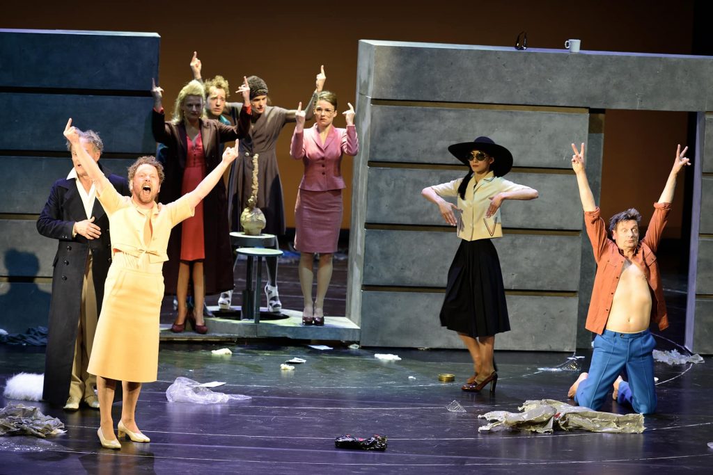  Paul Wolff-Plottegg, Philipp Caspari, Michaela Steiger, Tom Radisch, Marie Seiser, Valerie Pachner, Yui Kawaguchi, Götz Schulte, Foto: Oliver Proske