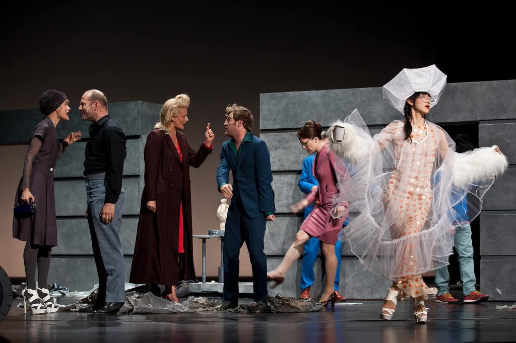  Marie Seiser, Wolfram Rupperti, Michaela Steiger, Tom Radisch, Valerie Pachner, Yui Kawaguchi, Foto: Regine Koerner