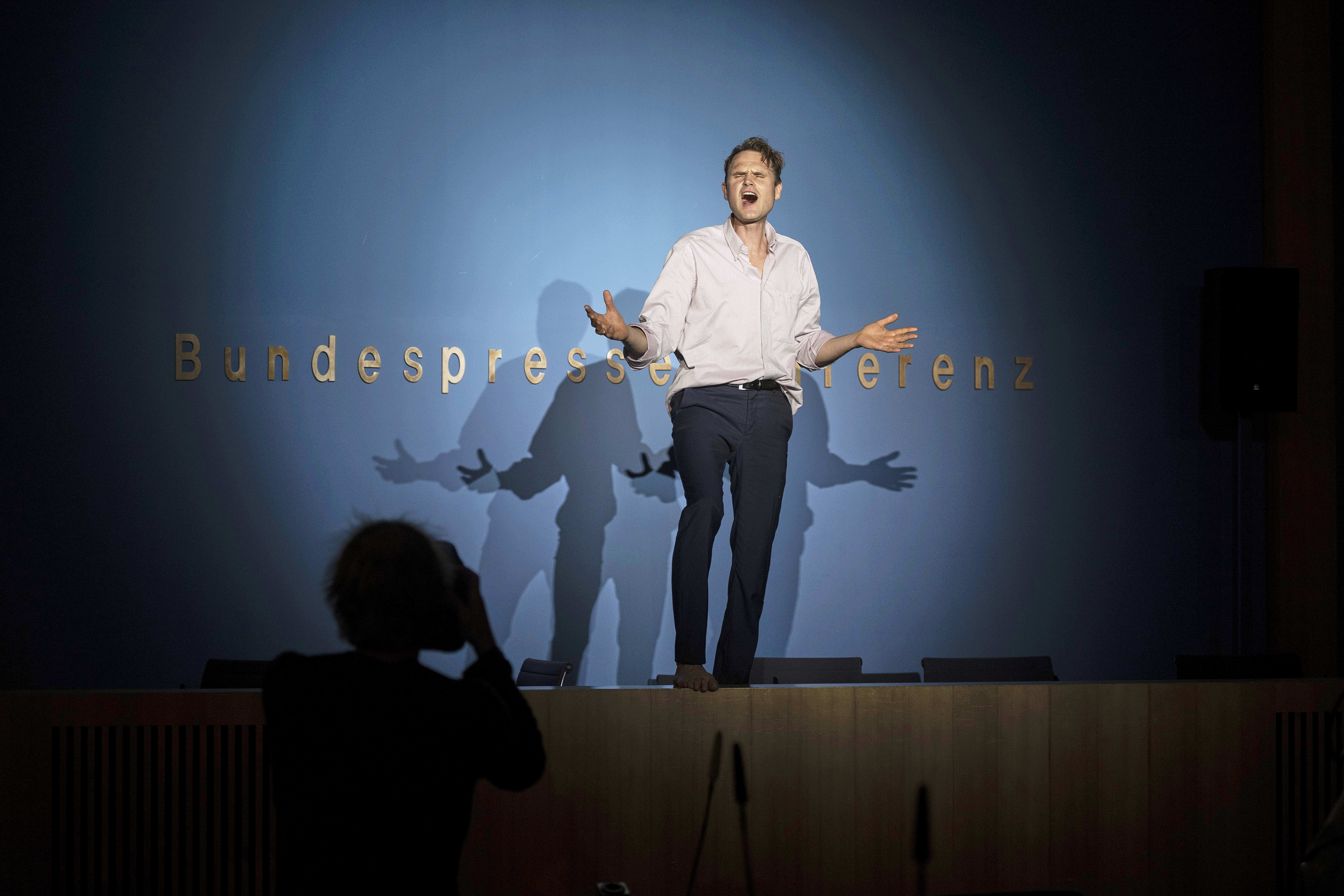 Ein Volksbürger, Fabian Hinrichs, 