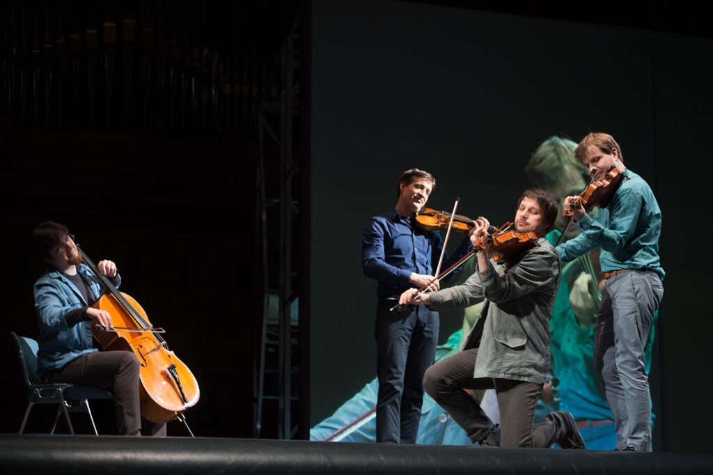  photo: (c)Gervais Yves