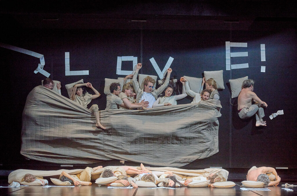  Paul Hübner, Yui Kawaguchi, Martin Buczko, Annedore Kleist, Andrew Munn, Peyee Chen, Florian Graul, Anne-Sophie Bereuter, photo: Dieter Hartwig