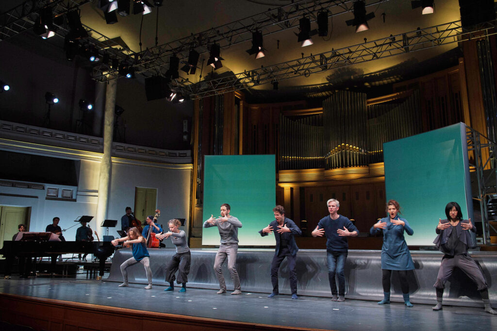  Anna-Luise Recke, Julla von Landsberg, Michael Shapira, Nikolay Borchev, Ted Schmitz, Sarah Laulan, Yui Kawaguchi, photo: Gervais Yves